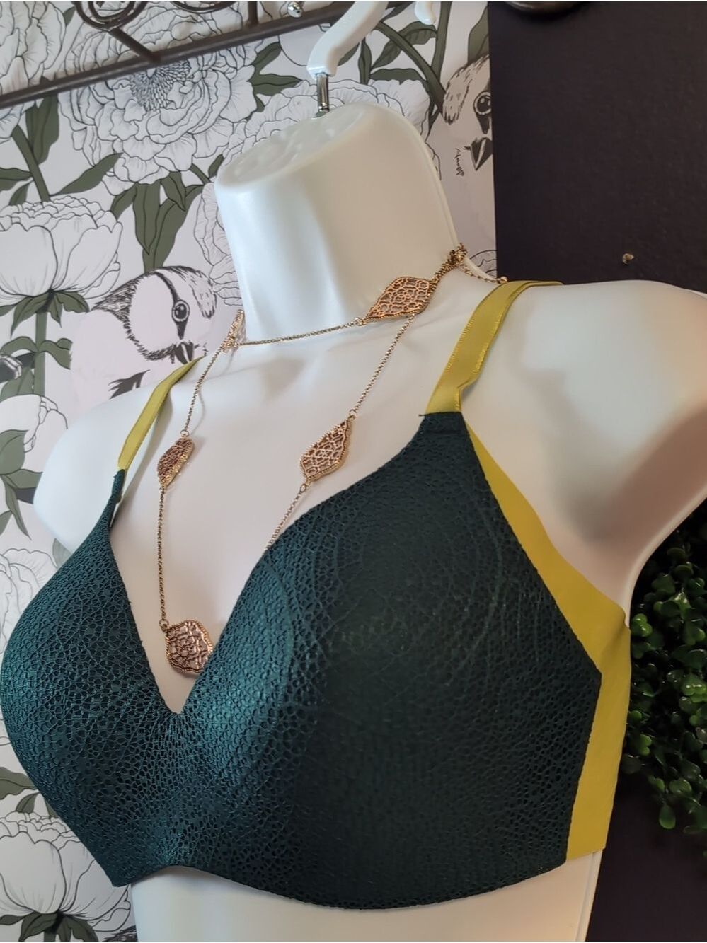 Leafy Lace Emerald Wingwoman Contour Bra By Knix NWT